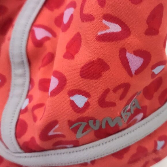 Front Zip sport bra in Pebbles print, size M. EUC - Picture 6 of 6